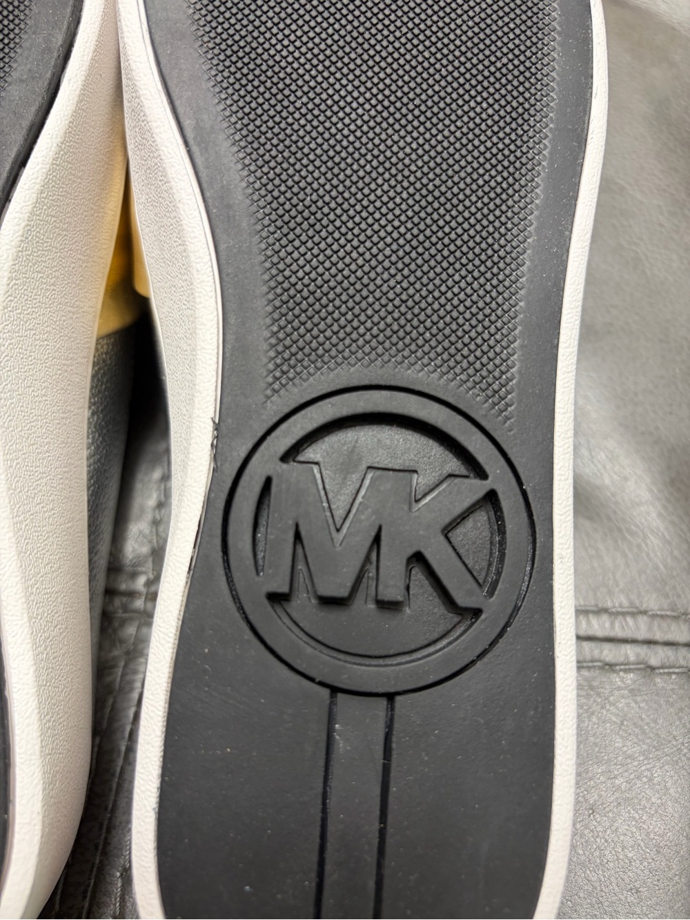 MICHAEL Michael Kors Willa Slip on Mule Metallic Silver & Gold Leather - Picture 6 of 14
